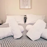 Hopperstay Syros