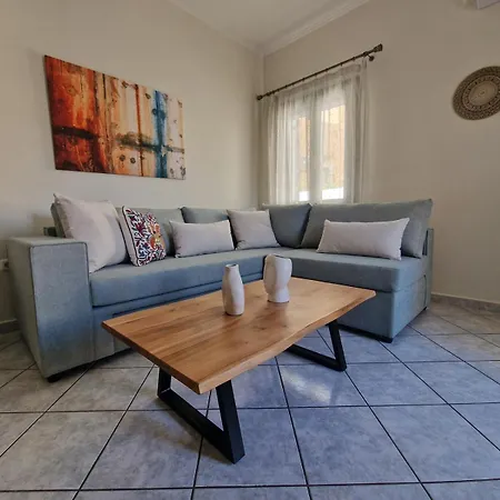 Hopperstay Syros ארמופוליס