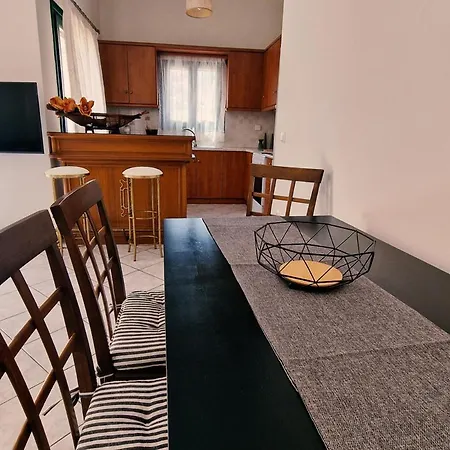 Hopperstay Syros ארמופוליס