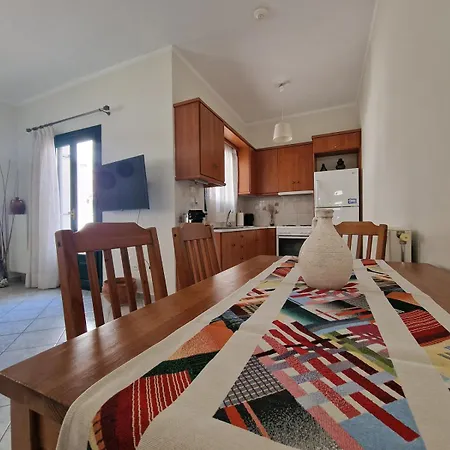 Hopperstay Syros