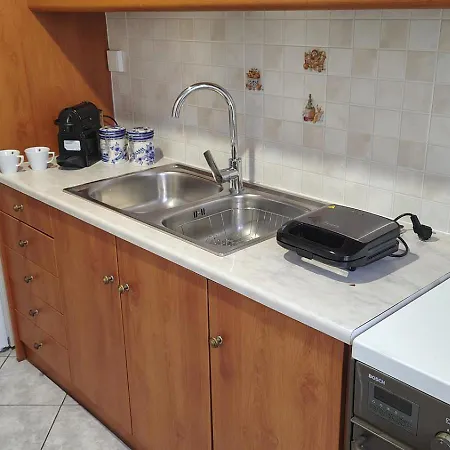 Hopperstay Syros